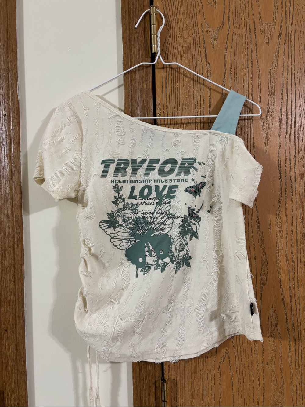 Love Women's Off-Shoulder Graphic Tee in Cream
